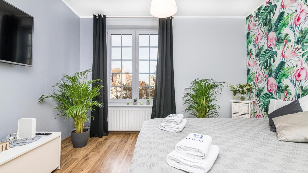 Maya'S Flats & Resorts - Old Town Dluga 66 格但斯克 外观 照片